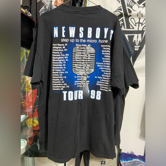 Vintage Newsboys “step up to the microphone” 1998 country band tee - Picture 2 of 5